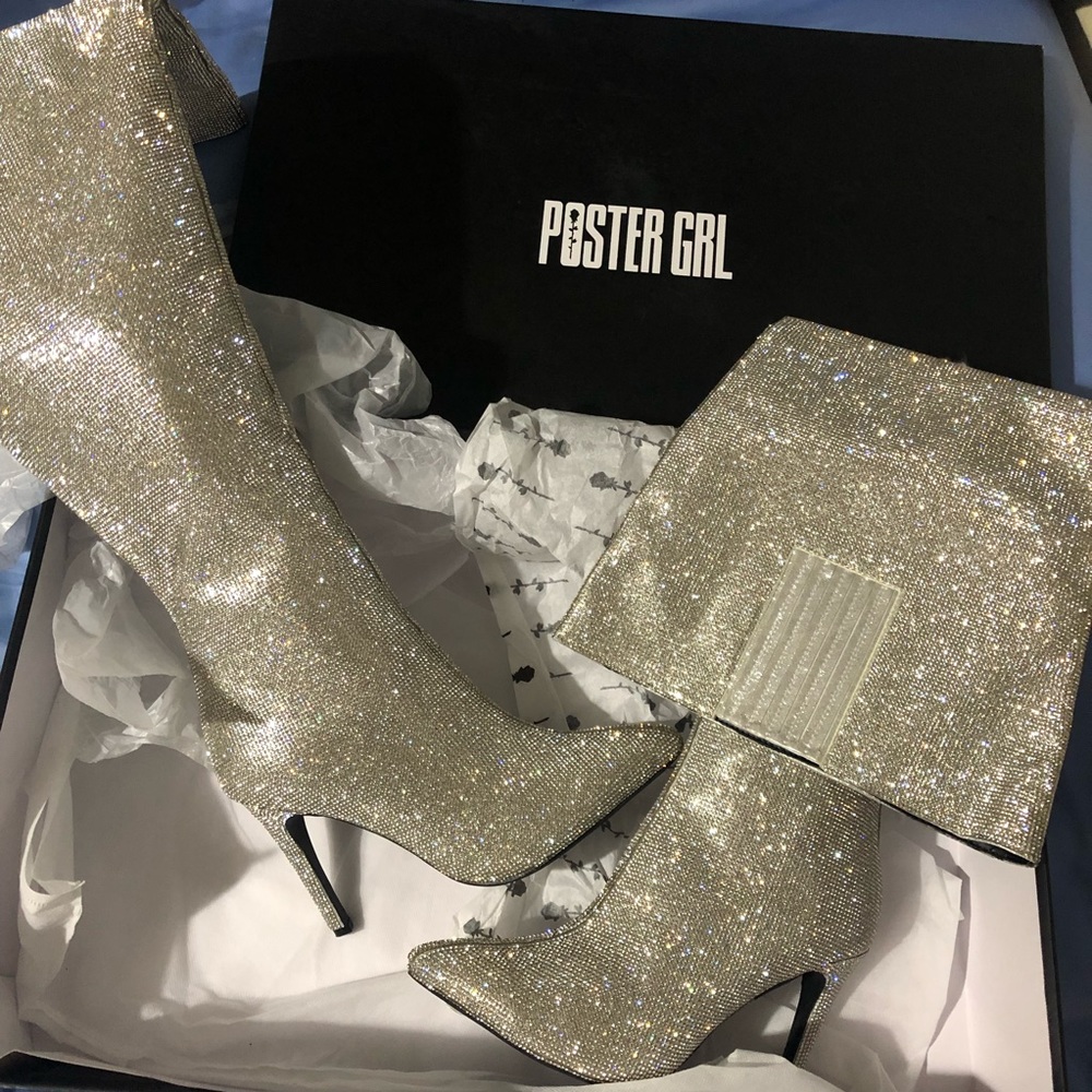 Poster Grl X dollskill crystal thigh high boots